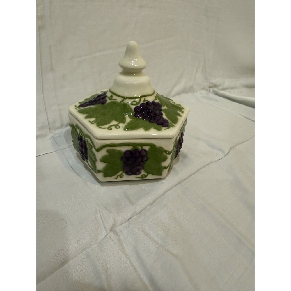 Vintage 1984 Hand Painted Ceramic Grape Octagonal Lidded Sugar Candy Dish Signed